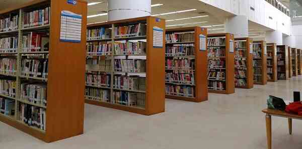 俊秀图书馆-"母校!超级安静,环境适合读书喜欢读书的朋.