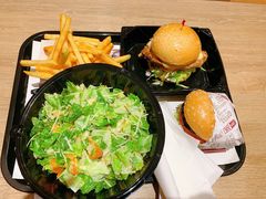 -The Habit Burger Grill 哈比特汉堡(爱琴海店)