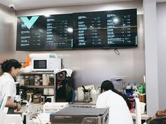 -杰拉电竞·网咖(杭州钱塘区龙湖金沙天街店)