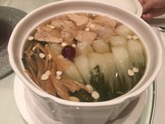 -御花园·粤菜·海鲜火锅(中山公园店)