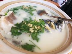 -天乐农家鱼头王(天目湖店)