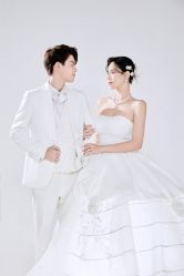 -芭莎视觉婚纱摄影(花溪店)