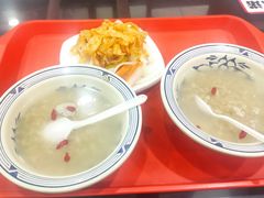 -牛一嘴·兰州牛肉面·大盘鸡(财富中心店)