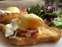 班尼迪克蛋-Common Table · Brunch & Coffee