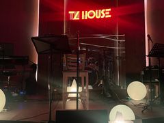 -TZ House音乐现场(来福士中心店)