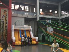 -蒙特利亲子乐园