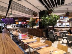 大堂-食悦天美食广场(西安CityOn熙地港购物中心店)