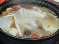 -花苑美食横琴生蚝火锅(拱北粤华路店)