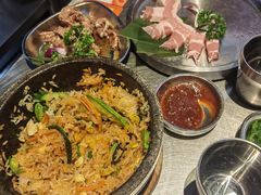 -哈哈碳都·牛肋条无限自助烤肉(台江万达店)