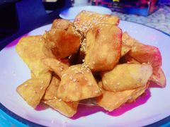 -巴特餐饮6加1音乐餐吧·新疆菜