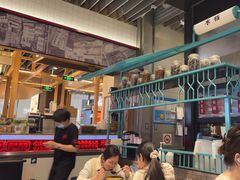 -肥汁米蘭香港米线(长宁来福士店)