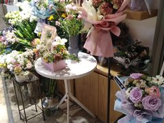-谷莠子花艺气球派对·绿植造景·花艺沙龙(东海缤纷天地店)