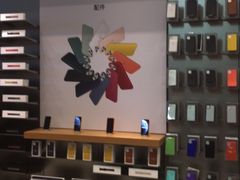 -Apple零售店(华贸购物中心店)
