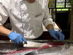 -广州万富希尔顿酒店·感趣自助餐厅·金秋蟹宴生蚝海鲜刺身
