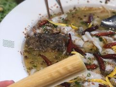 -渔语鱼酸菜鱼新川菜(来福士店)