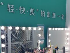 -拍刻风照相馆(花都融创店)