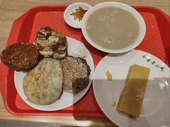 -护国寺小吃店(红莲南路店)