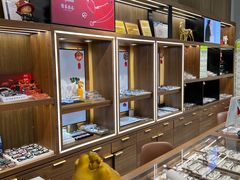 -一代眼镜·蔡司配镜(浦东大拇指广场店)