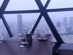 -东方明珠·空中旋转餐厅