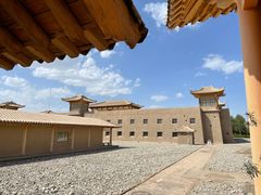 -敦煌山庄摘星阁