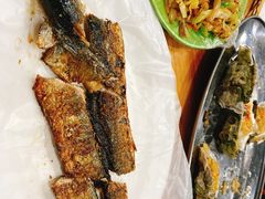 -蚝哥花姐湛江烤生蚝(美丽湾市场店)