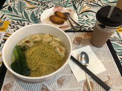 港式鲜虾云吞面-幸运茶餐厅(龙海商业广场店)