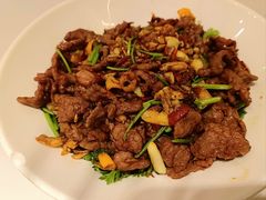 生炒黄牛肉-刘胖子家常菜·蹄花焖藕(中南店)