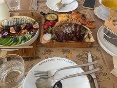 -Mark&Mars Restaurant