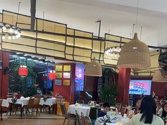 -刘姐啤酒鱼民族演艺餐厅(西街总店)