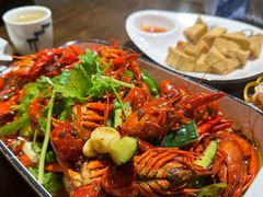 -聚汇三少·龙虾·中餐厅(莫邪路新天地店)