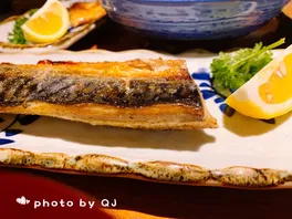青**食