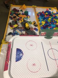 -菠萝树益智玩具体验馆(玖伍文化城店)