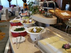 自助取餐区-翡翠29旋转餐厅·镇江国际雷迪森广场酒店