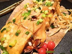 -海派悦庭·海胆烧麦·新融合菜(凯德广场店)