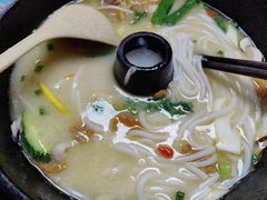 -飞虎过桥米线(翠湖店)