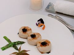 香煎鲜贝配黑松露鱼籽酱-火璽·園