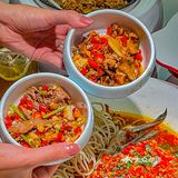 服了！在这家湘菜馆子里吃了三碗饭