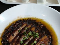 -阿瓦山寨·湘菜现炒·剁椒鱼头王(咸阳总店)
