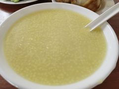 -宝瑞门钉肉饼店