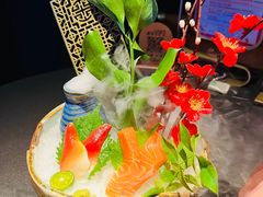 -蟹犇前•帝王蟹雪蟹(陆家嘴店)