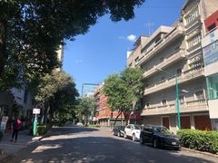 -YI PIN JU 一品居中餐厅 中国超市