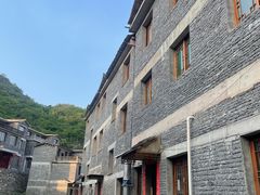 -高荡千年布依古寨旅游景区