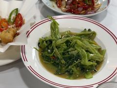 -明本湛江鸡•海鲜小厨(陈家祠店)