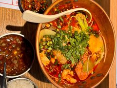 -成都你六姐·牛肉冒菜(上海环宇荟店)