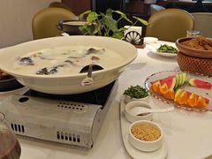 -食为先庐畔渔歌(合作化路店)