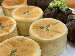 -焙丽拾光(麦凯乐直营店)