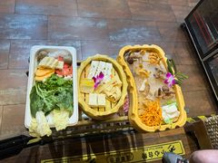 -滇釜火锅·能喝汤的火锅(车公庄店)