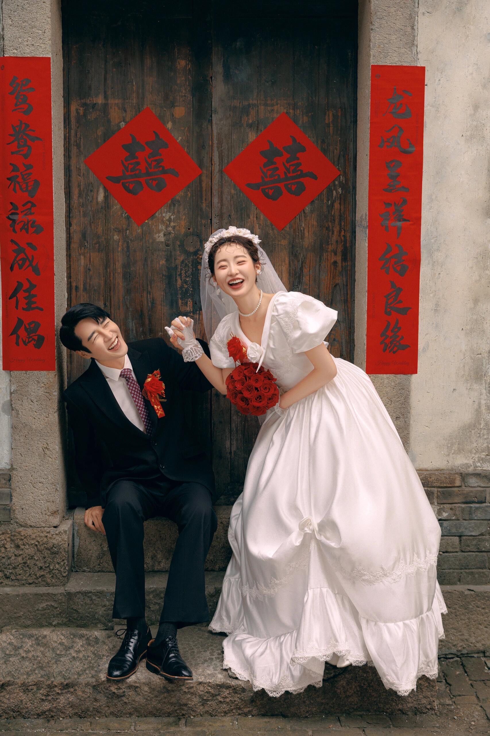 欢迎来到80年代❗️复古港风喜嫁婚纱照