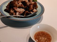 -海派美食·家宴海鲜青岛菜·石锅鲽鱼头(东方城店)