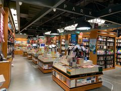 -西西弗书店&矢量咖啡(凯德晶萃广场店)